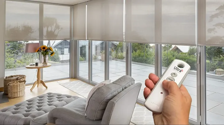 پرده برقی هوشمند