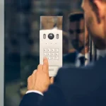 آیفون تصویری هوشمند